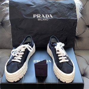 AUTHENTIC PRADA